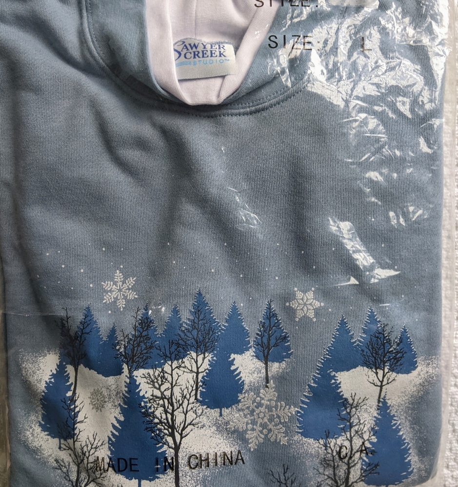 Sawyer Creek Studio Holiday Long Sleeve Sweater Size Large blue NWT